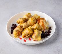 Блинчики сладкие с творогом и халвой
