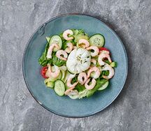 С яйцом пашот и креветками