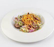 Салат с ростбифом и маринадом от шефа