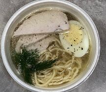 Суп-лапша с курицей и яйцом