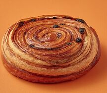 Рулет с изюмом
