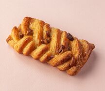 Косичка с орехом пекан