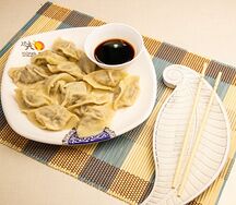 Цзяоцзы с говядиной, луком и имбирем