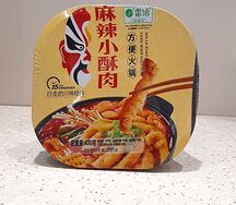 Саморазогревающаяся острая лапша Lei qia с кусочками хрустящей курицы, острая