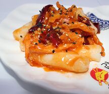 Токпокки острые с курицей