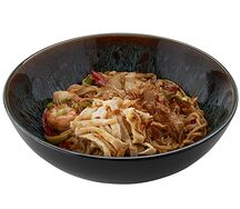 Яичная лапша с креветками