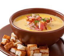 Сырный суп с хрустящим беконом