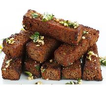 Гренки с чесночным соусом 