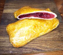 Пирожок Яблоко-брусника