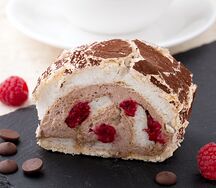 Шоколадный меренговый рулет