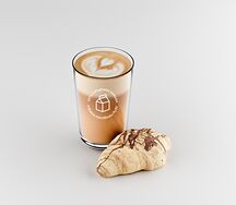 Кофе и круассан