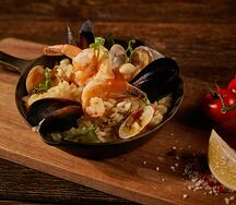 Паэлья с морепродуктами