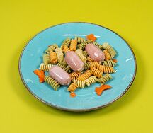 Сосиски куриные с макарошками