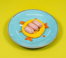 Сосиски куриные с картофельным пюре