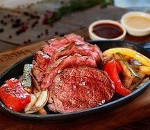 Сочная говядина с овощами Бальзамико