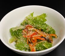 Салат с угрём