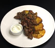 Драники с говядиной и печёными баклажанами