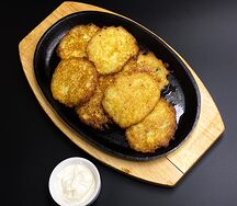 Драники со сметаной