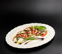 Закуска Беби-моцарелла