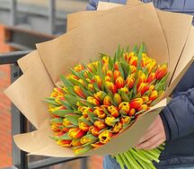 Букет тюльпанов 101 шт на 8 марта