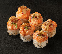 Ролл Нептун с соусом кимчи