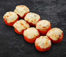 Ролл запеченный с крабом под моцареллой