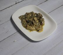 Куриное филе в сливочно-грибном соусе