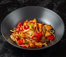 Лапша удон с куриным филе терияки