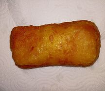 Сосиска и жареная картошка