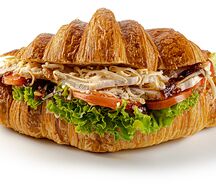 Круассан с курицей и соусом терияки