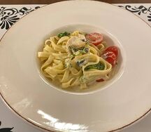 Тальятелле с куриной грудкой в соусе Дор-Блю