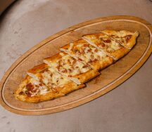Пиде с мясом и сыром