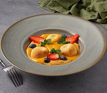 Сырники с муссом из вареной сгущенки