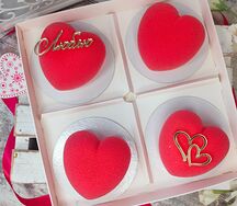 Ванильные муссовые пирожные с клубникой