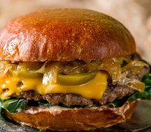 Бургер с халапеньо