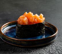 Гункан Спайси-лосось