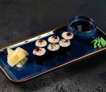 Маки-ролл с угрем