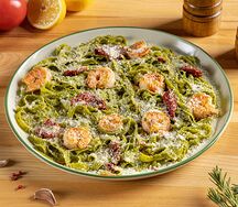 Шпинатная паста с креветками