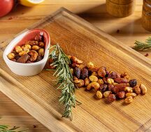 Микс соленых орехов