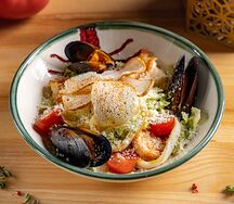 Цезарь с морепродуктами