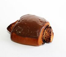 Булочка с маком