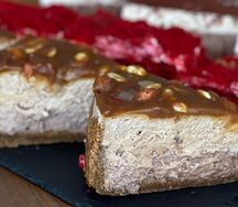 Чизкейк сникерс