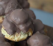 Профитроли с заварным кремом