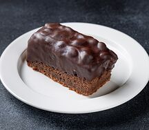 Пирожное Сникерс