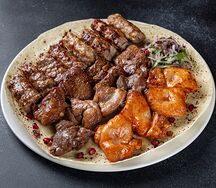 Ассорти шашлыков из свинины, курицы, индейки