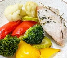 Индейка с овощами на пару