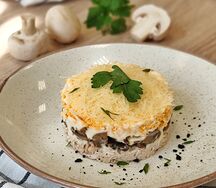 Сытный с курицей и грибами