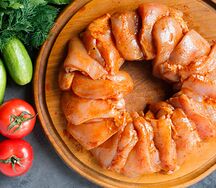 Куриное филе бедра (охлажденный маринованный полуфабрикат)