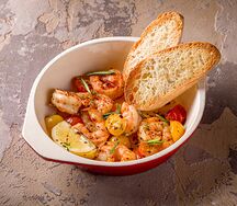 Тигровые креветки в остро-пряном соусе