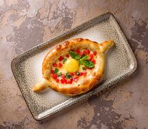 Хачапури Аджарули со сладким помидором и базиликом